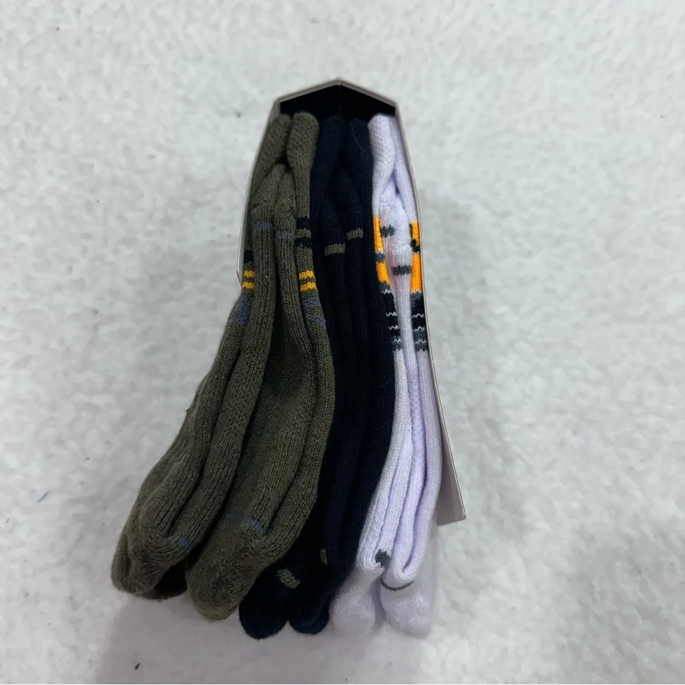Boy’s Under Armour Cushioned Crew Socks - Black, White, Olive